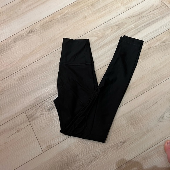 TNA Aritzia Atmosphere Legging - Picture 2 of 4